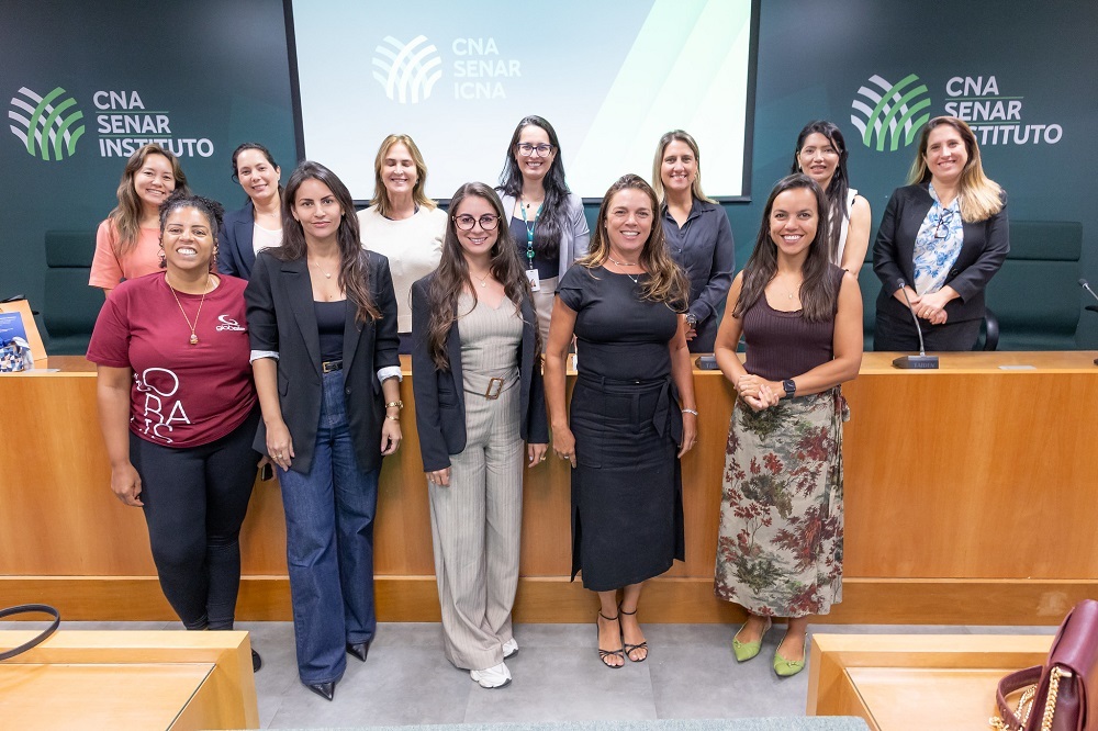 CNA recebe grupo de mulheres líderes do agro