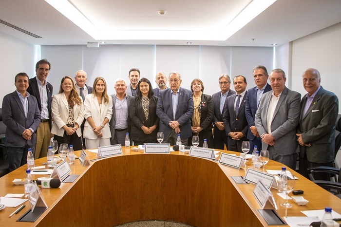 CNA recebe ministro da Agricultura do Chile