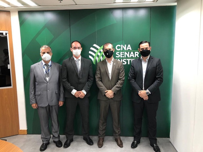 CNA e IBGE discutem parcerias para levantamento de informações no agro