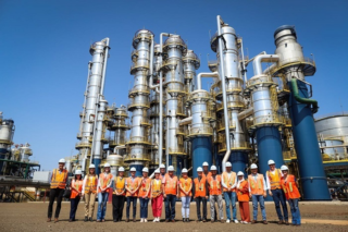 Delegação do AgroBrazil visita indústria de etanol de milho em Dourados