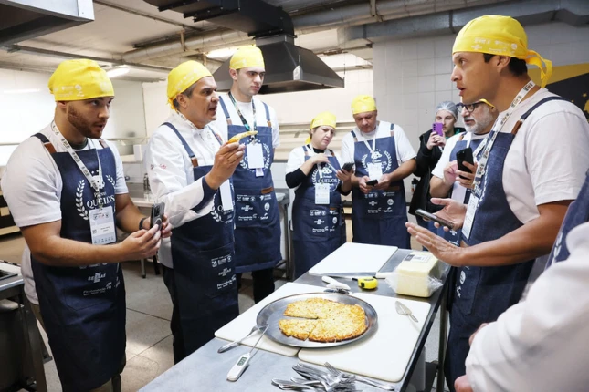 Escolha dos melhores queijos do Paraná começa com muçarela