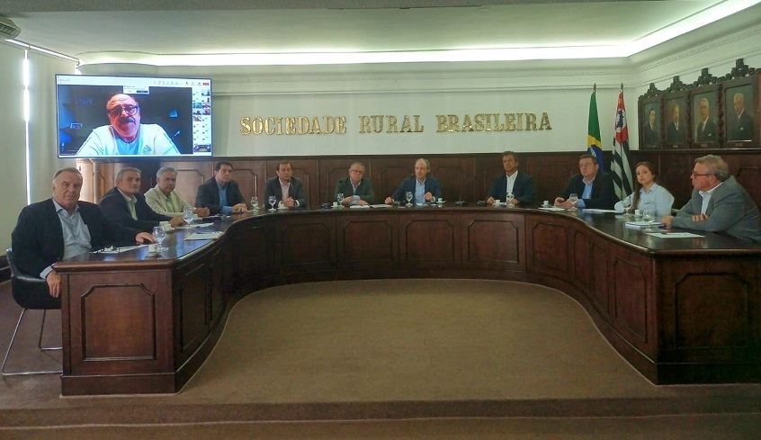 CNA participa da reunião da Câmara Setorial da Carne Bovina