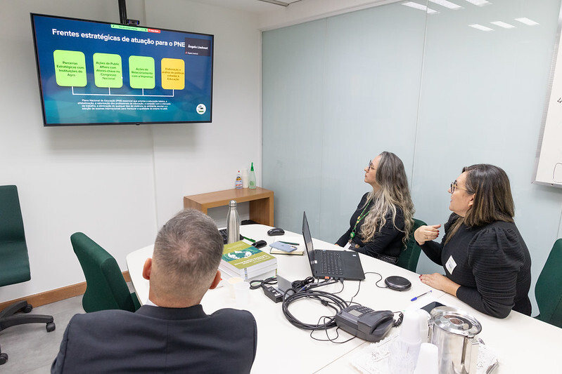 Mulheres do agro debatem pautas de educação