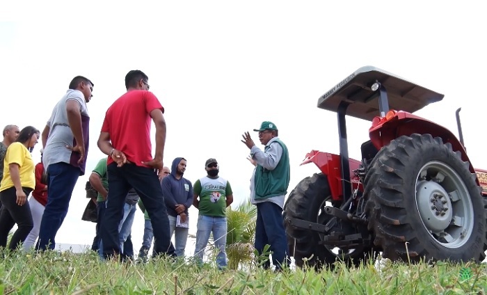 Senar oferece curso de tratorista a produtores e trabalhadores rurais do Ceará